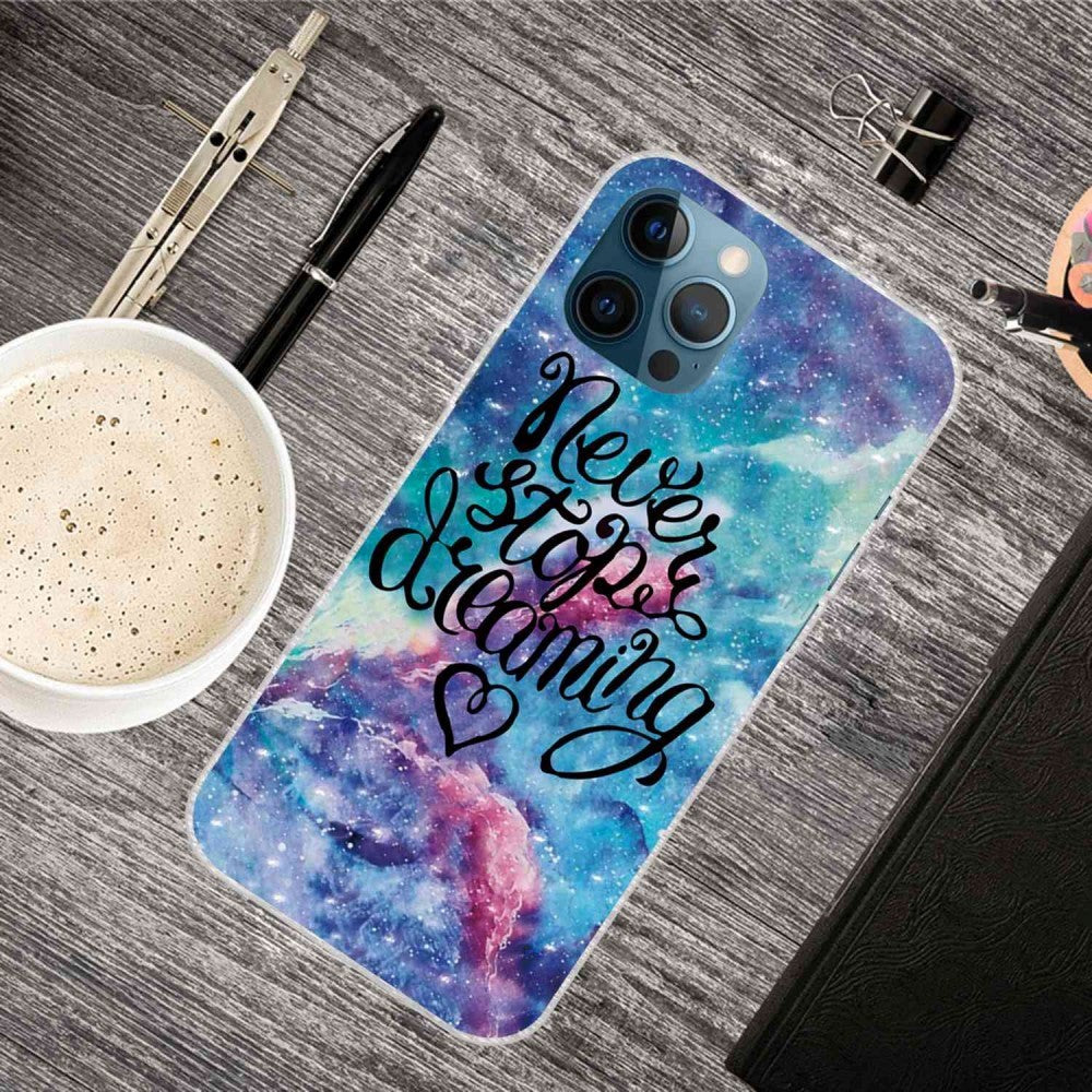 iPhone 14 Pro Fleksibelt Plastik Bagside Cover - "Never Stop Dreaming"