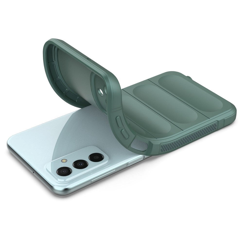 Samsung Galaxy M23 (5G) Bagside Cover m. Udskæringer - Grøn