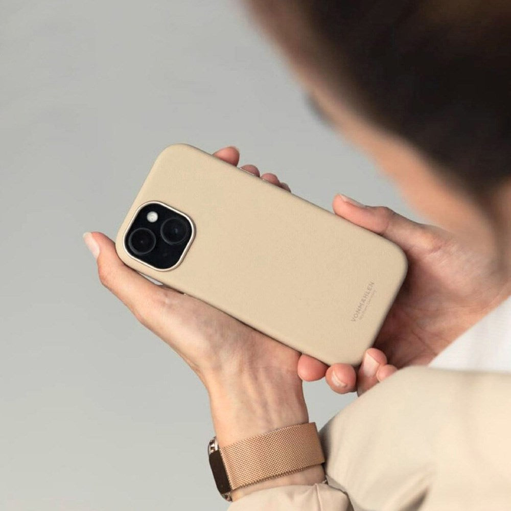 Vonmählen iPhone 16 Pro Max Like Leather Bagside Cover - MagSafe Kompatibel - Cream