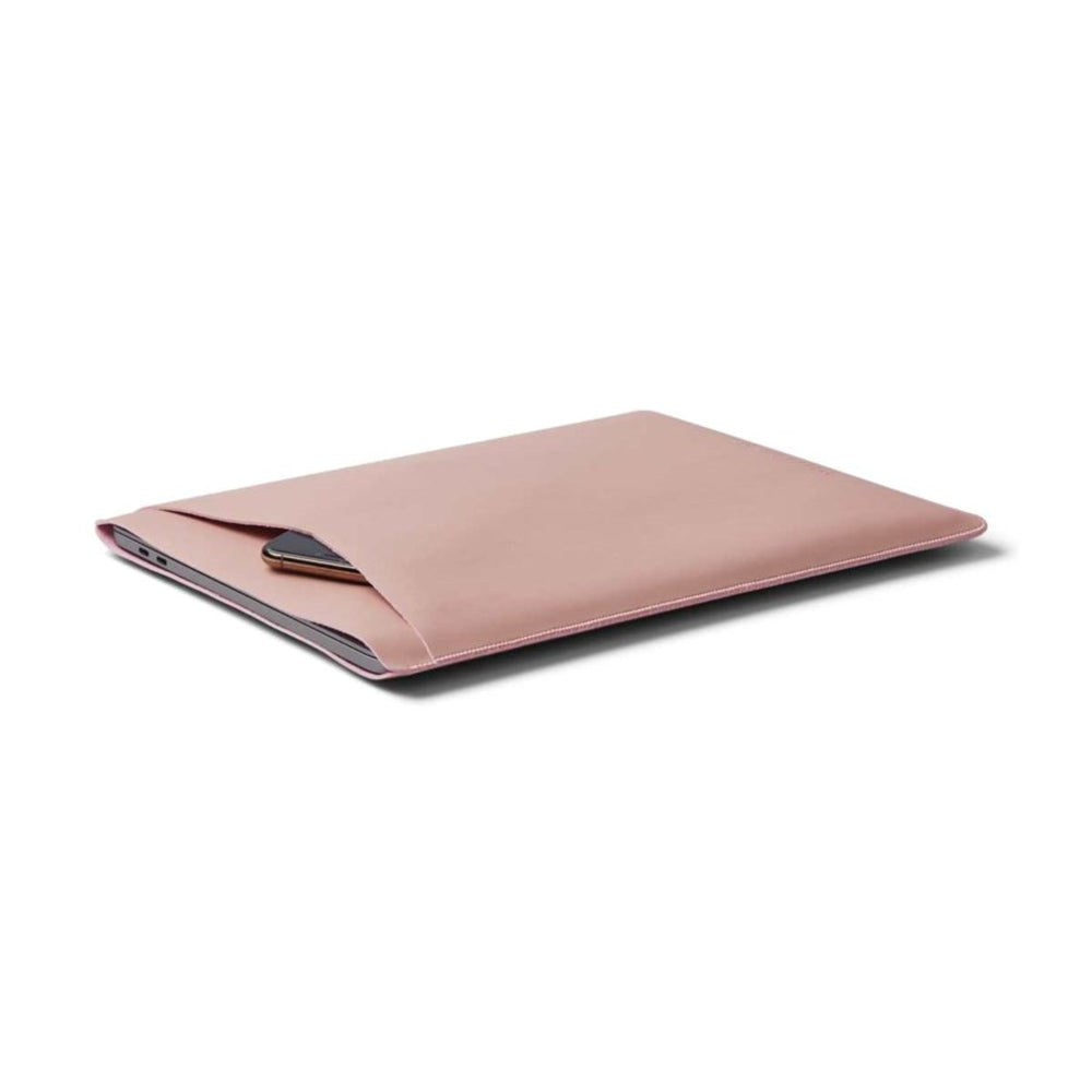 Philbert UltraSlim Vegansk Læder Sleeve m. Strop Til MacBook / Laptop 13" (31,0 x 22,5 x 2 cm) - Lyserød