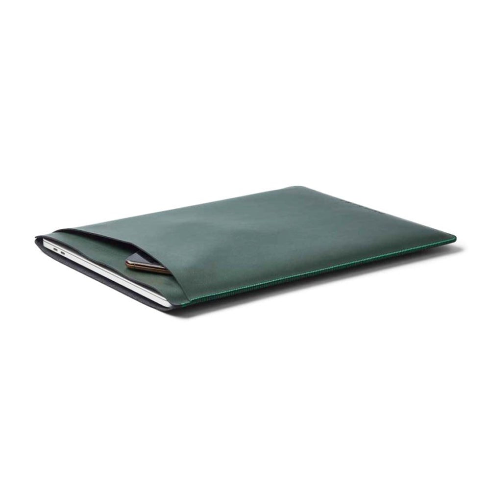 Philbert UltraSlim Vegansk Læder Sleeve m. Strop Til MacBook / Laptop 15" (35,5 x 25 x 2 cm) - Grøn