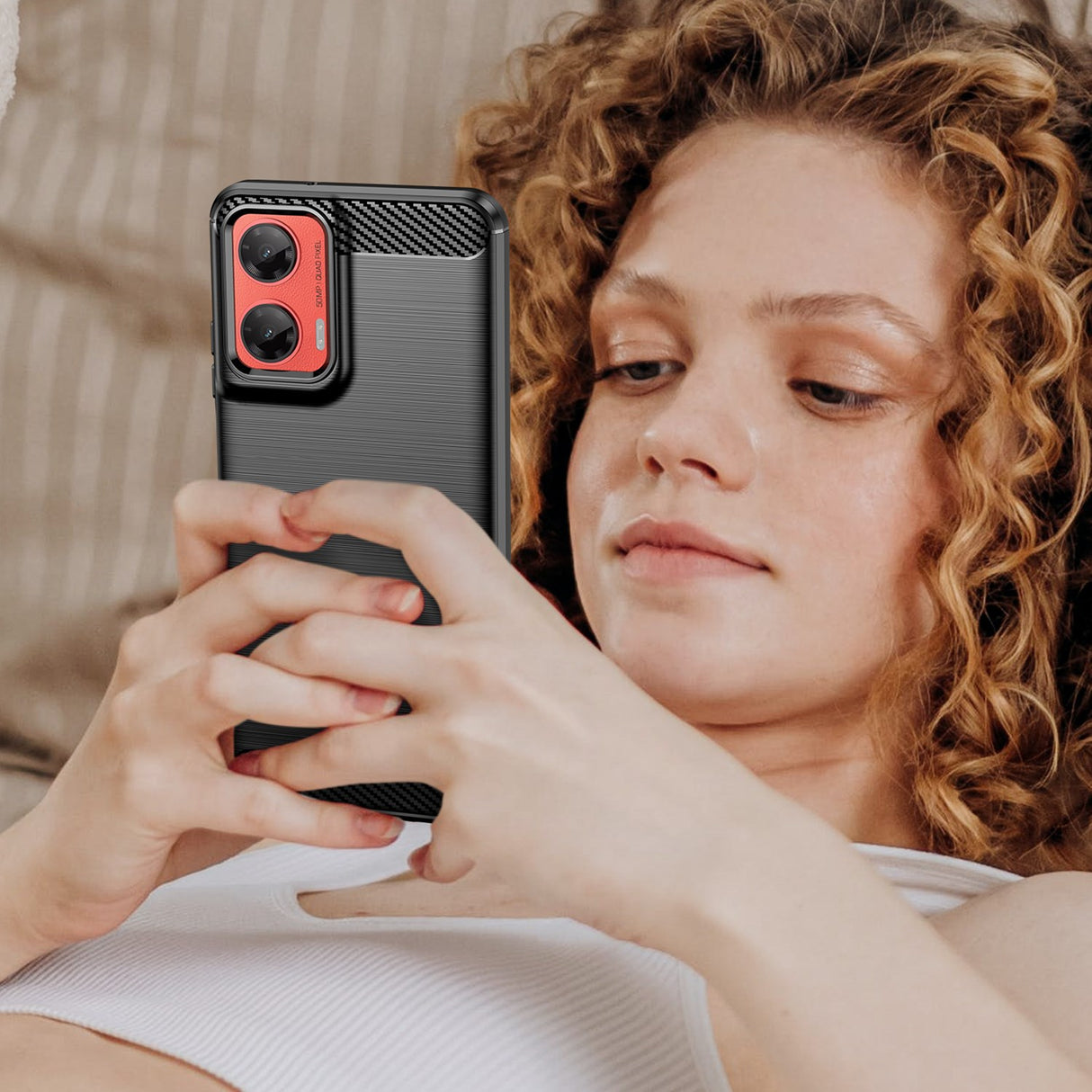 EIDERWOOD Motorola Moto G35 5G Cover m. Carbon Fiber Texture - Sort