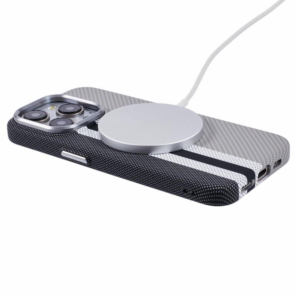 iPhone 14 Pro - EIDERWOOD Mønstret Carbon Cover - MagSafe Kompatibel - Grey Stripes