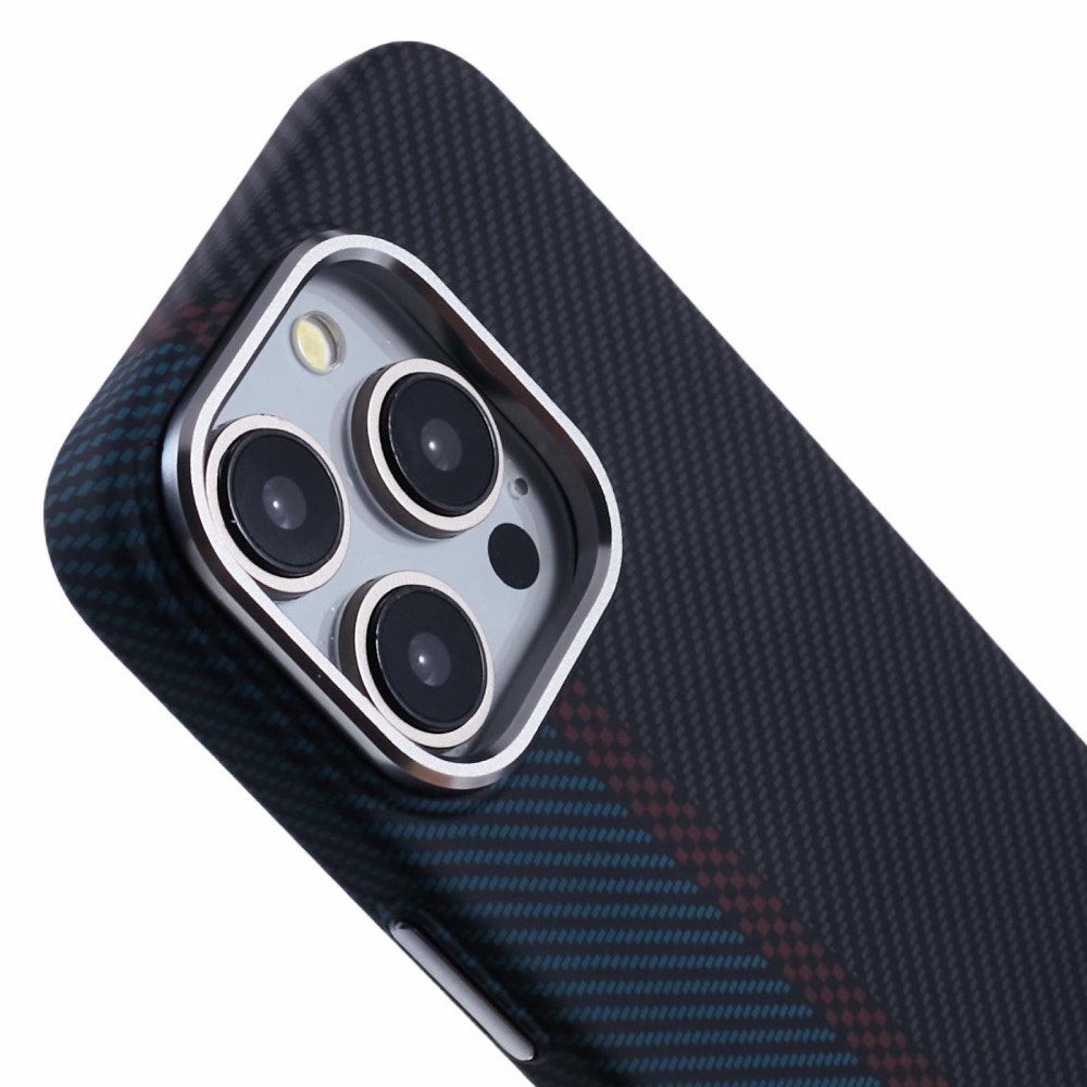 iPhone 13 Pro - EIDERWOOD Mønstret Carbon Cover - MagSafe Kompatibel - Dark Colored Pattern