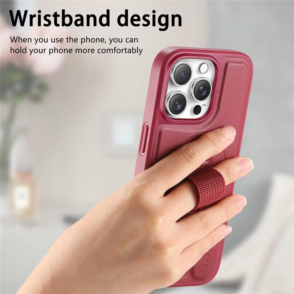 iPhone 16 Pro - Hårdt Plastik Cover m. Kunstlæder Bagside & Fingerrem - MagSafe Kompatibel - Rød