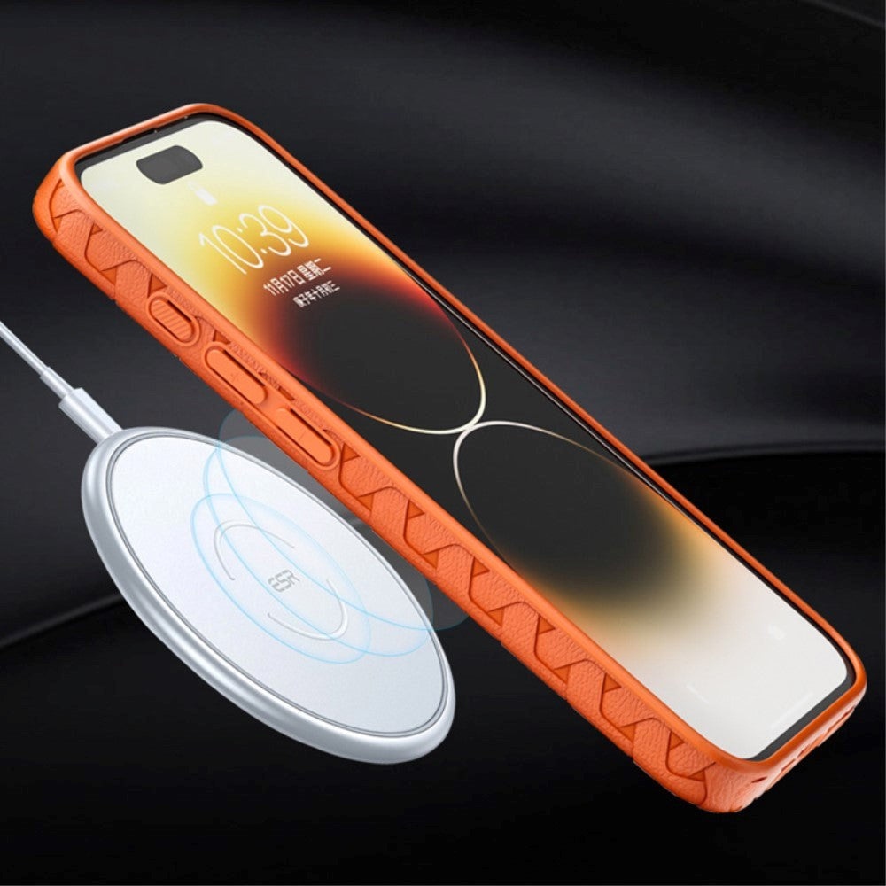 iPhone 15 Plus Fleksibelt Plastik Bagside Cover - Flettet Tekstur - Orange