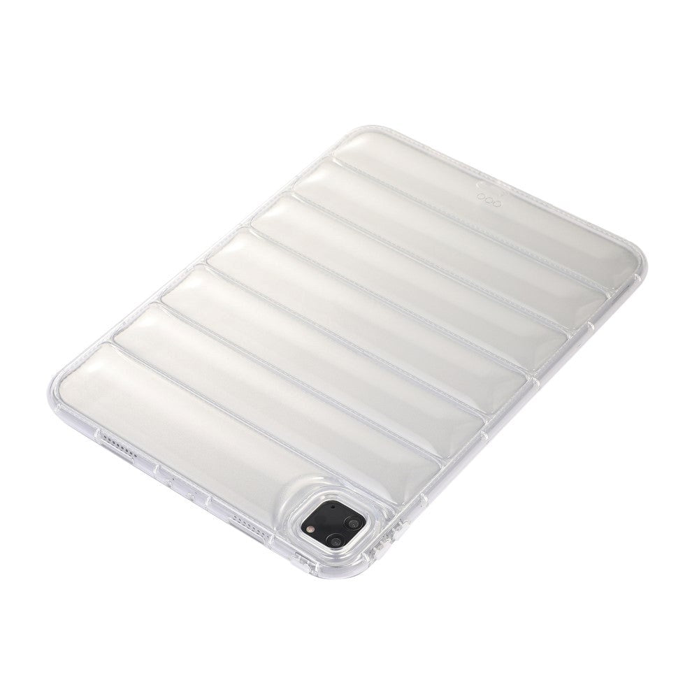 iPad Pro 11" (2022 / 2021 / 2020 / 2018) Fleksibelt Plastik Bagside Cover - Riller - Gennemsigtig
