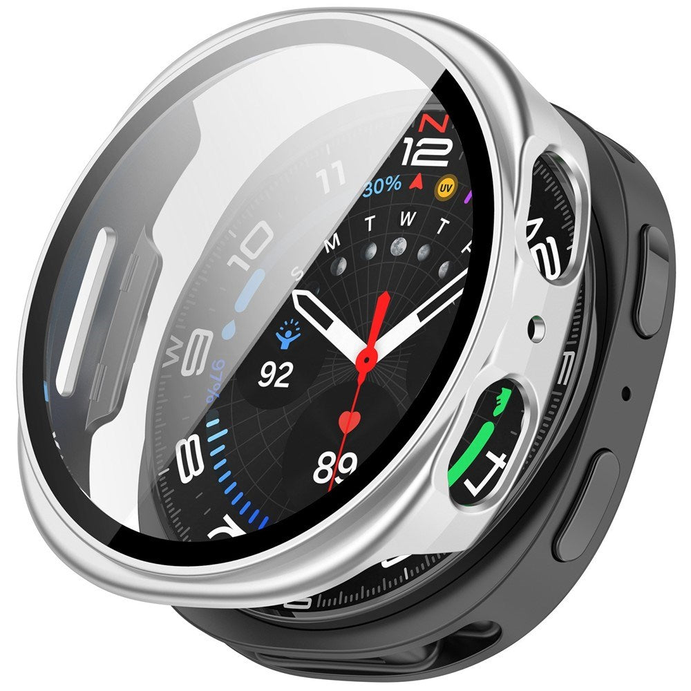 Samsung Galaxy Watch 8 (44mm) Hårdt Plastik Cover - Indbygget Skærmbeskyttelse - Mat Sølv
