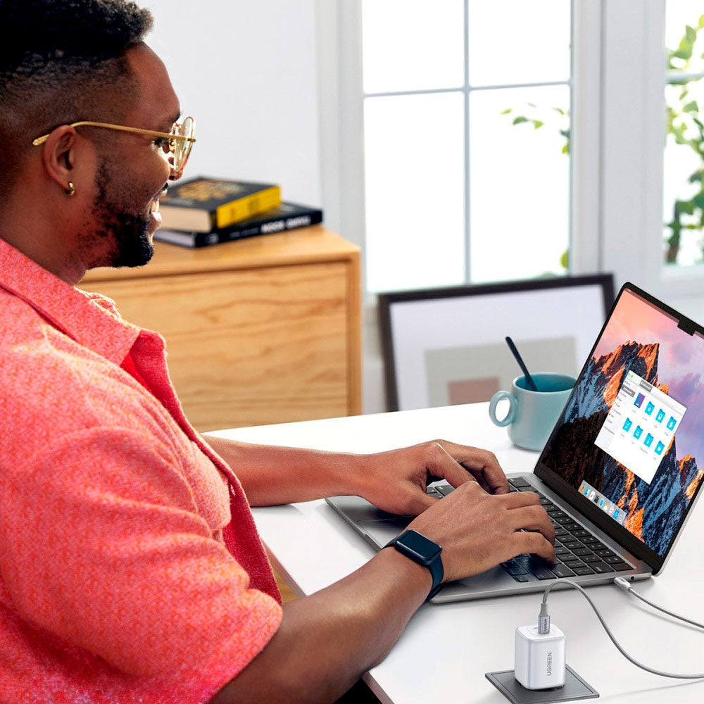 Ugreen PD 45W USB-C GaN Hurtig Vægoplader m. 2 x USB-C - Hvid