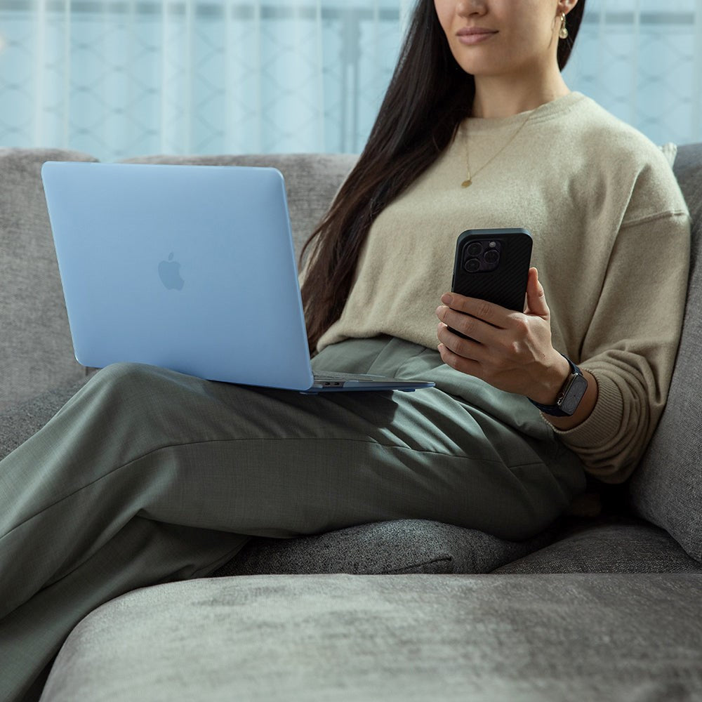 MacBook Air 13" M2/M3/M4 (2022-2025) Epico Hard Shell Case - Gennemsigtig