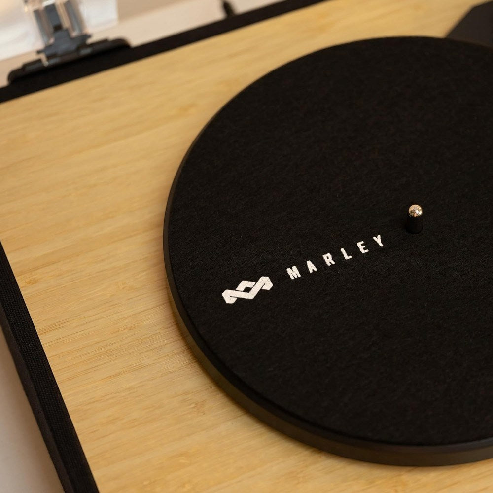 House of Marley Revolution Pladespiller m. Bluetooth - Sort / Lys Bambus