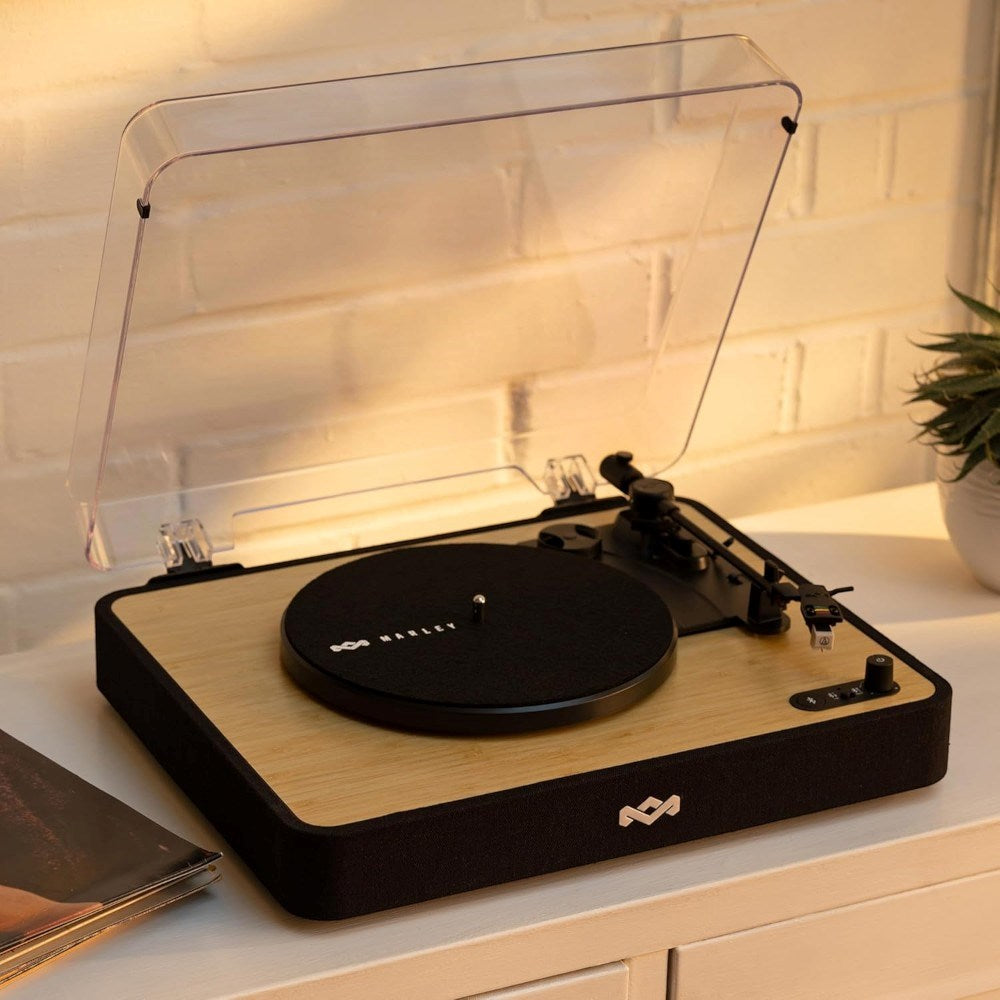 House of Marley Revolution Pladespiller m. Bluetooth - Sort / Lys Bambus