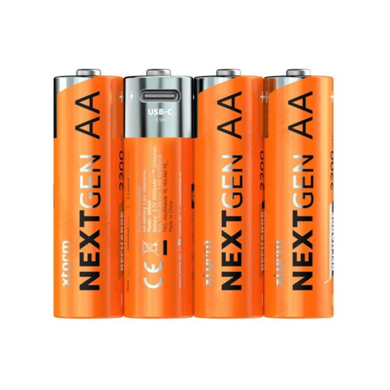 Xtorm NextGen Genopladelige AA-Batterier - 4 stk / USB-C Kabel - Orange