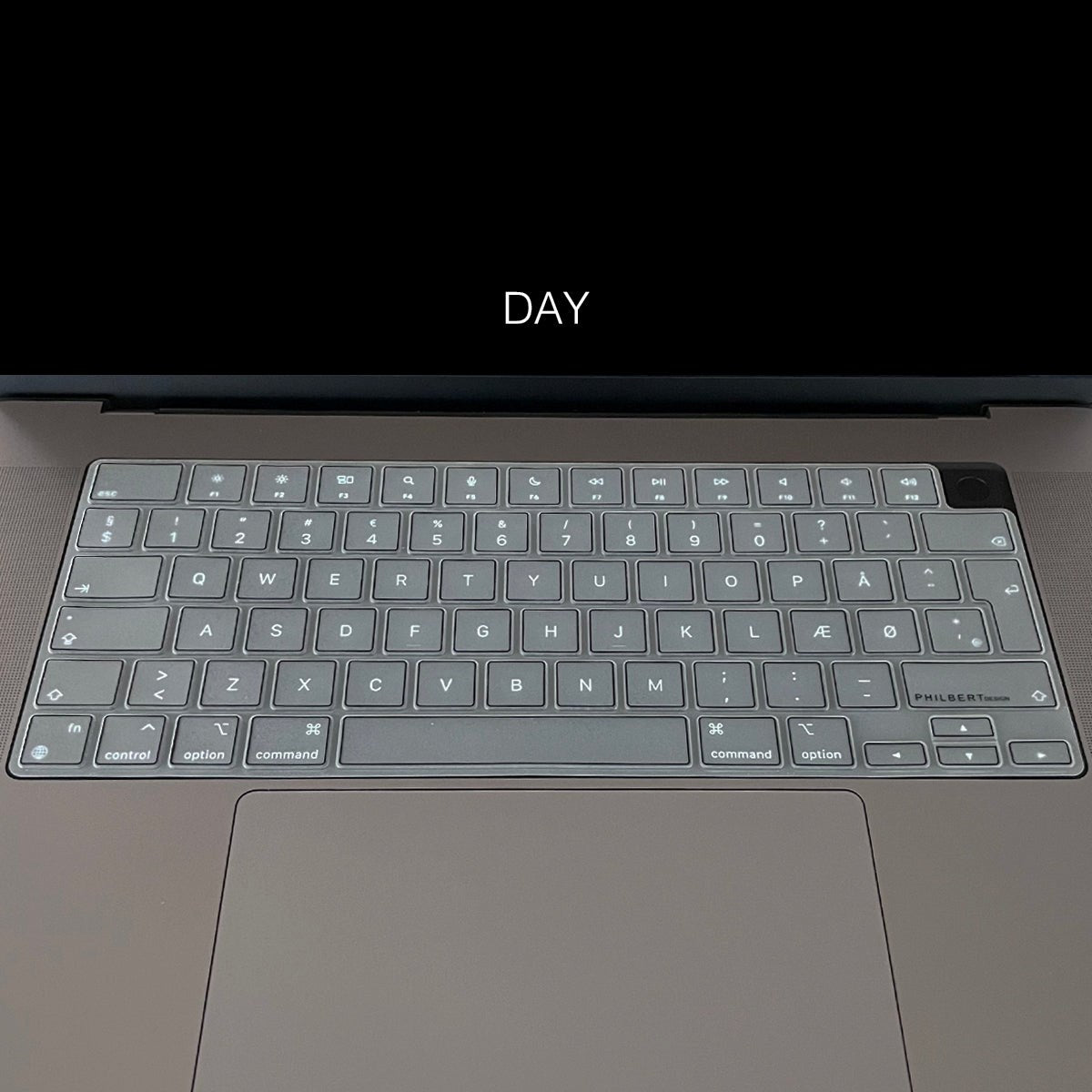 Philbert MacBook Pro 14" / 16" M5-M1 (2026-2021) Keyboard Silikone Cover m. Dansk Tastatur - Transparent / Black