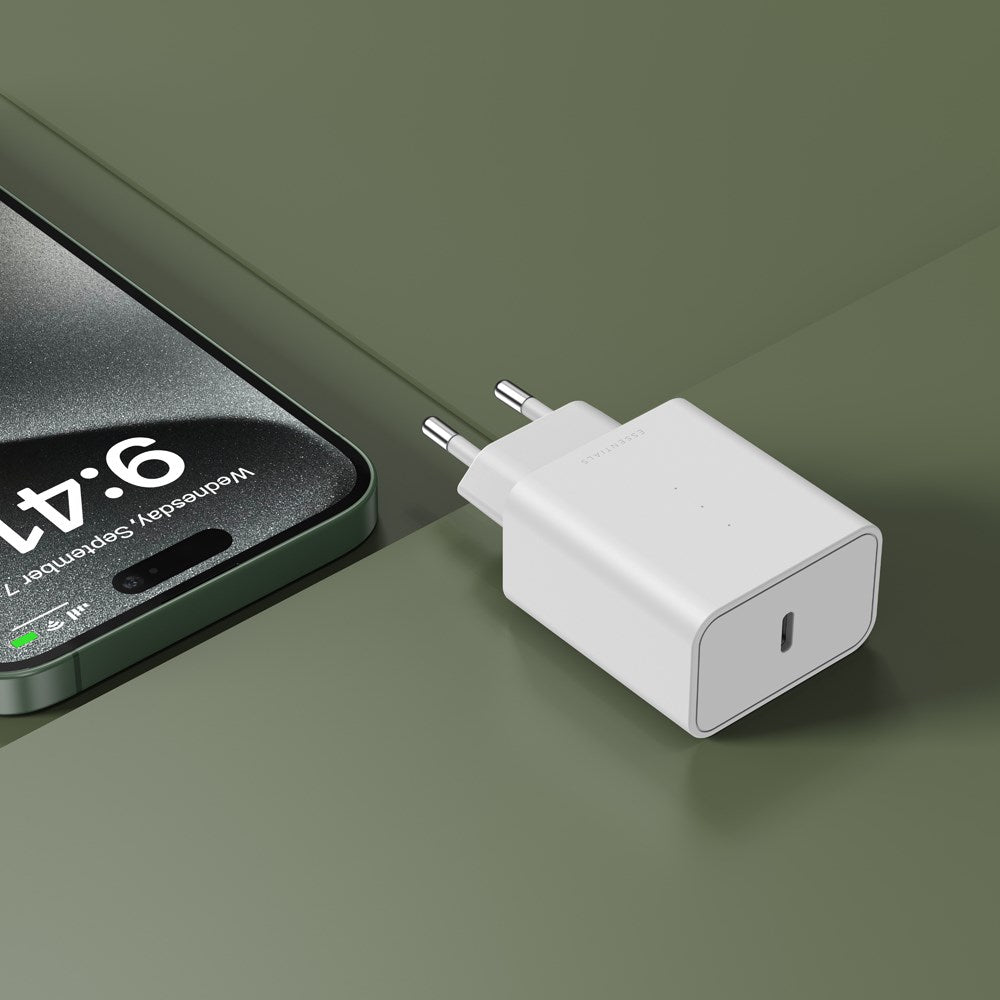 ËSSENTIALS by Upström PD 45W GaN Genanvendt Plastik Vægoplader m. USB-C - Hvid