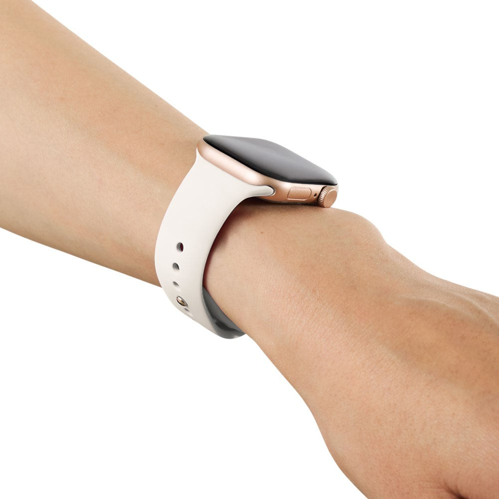 Apple Watch (42/44/SE/45/46/49mm) iDeal of Sweden Silikonerem - Str. S/M - Cloud Dancer