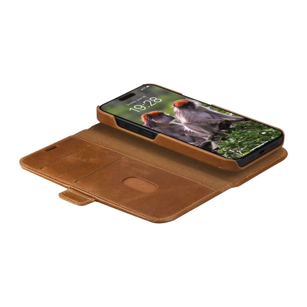 dbramante1928 iPhone 17e / 16e / 15 / 14 / 13 Lynge Flip Cover - Tan