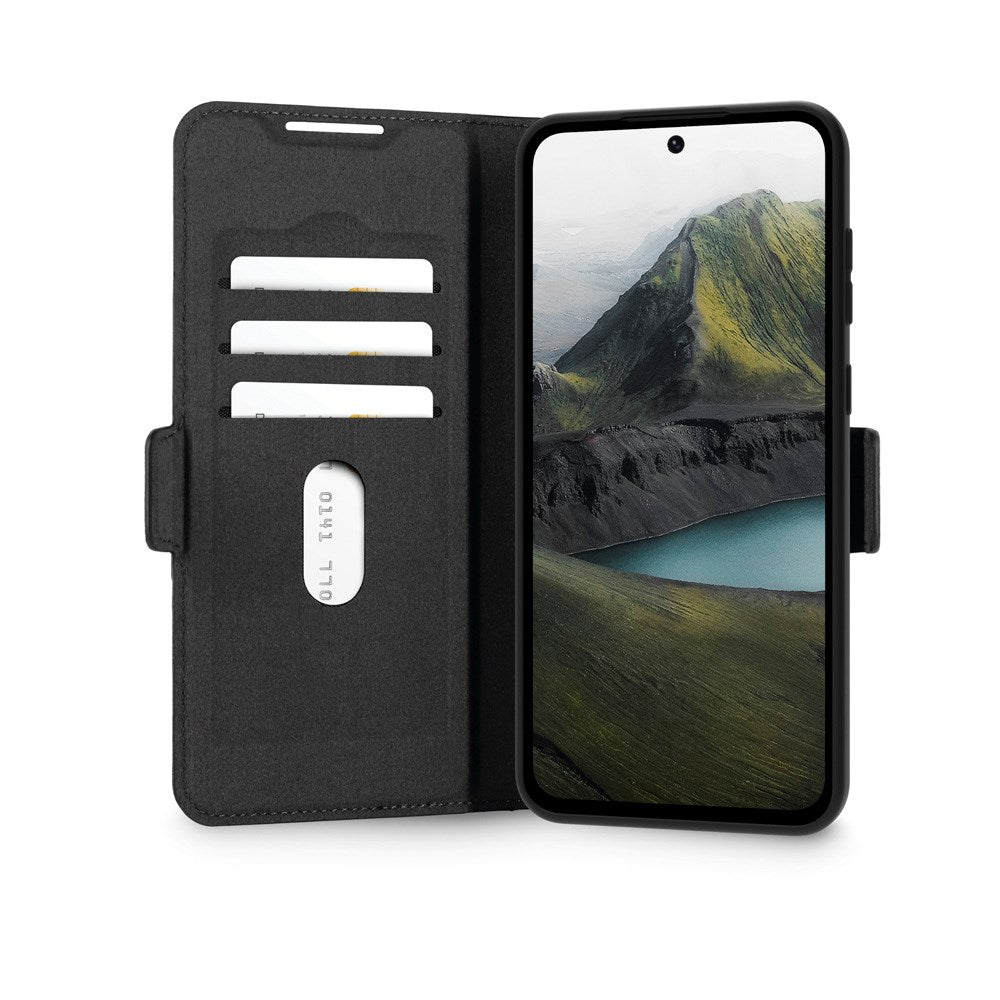 dbramante1928 Samsung Galaxy A36 (5G) Oslo Pro Genanvendt Plastik Flip Cover - Kortholder og Ståfunktion - Sort