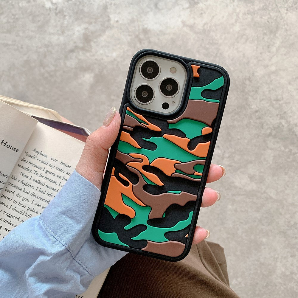 iPhone 13 Pro Fleksibel Silikone Bagside Cover - Camouflage - Orange