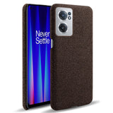 OnePlus Nord CE 2 (5G) Stofbetrukket Plastik Bagside Cover - Brun