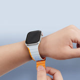 Apple Watch (42/44/SE/45/46/49mm) Dux Ducis LD-Series Silikone Rem m. Magnetisk Lukning - Grå / Orange