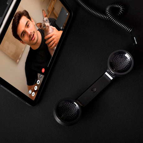 Native Union - Retro Mobil m. USB-C - Black
