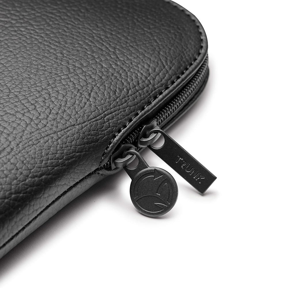 Trunk Vegansk Læder Sleeve til Bærbar PC 13" (30,5 x 22 x 2 cm) - Black Apple Peel