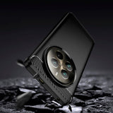 Realme 12 Pro (5G) / 12 Pro+ (5G) Tech-Protect Fleksibelt Plastik Carbon Bagside Cover - Sort