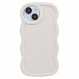 EIDERWOOD iPhone 15 Fleksibelt Plastik Wavy Mobil Cover - Hvid