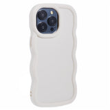 EIDERWOOD iPhone 15 Pro Fleksibelt Plastik Wavy Mobil Cover - Hvid