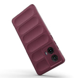 EIDERWOOD Motorola Moto G85 (5G) Fleksibelt Plastik Bagside Cover - Bordeaux Rød