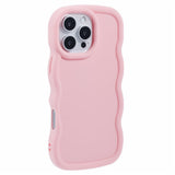 EIDERWOOD iPhone 16 Pro Max Fleksibelt Plastik Wavy Mobil Cover - Lyserød