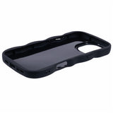 EIDERWOOD iPhone 16 Pro Max Fleksibelt Plastik Wavy Mobil Cover - Sort