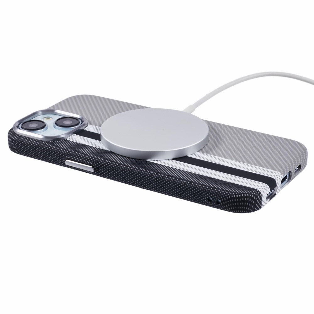iPhone 15 - EIDERWOOD Mønstret Carbon Cover - MagSafe Kompatibel - Grey Stripes