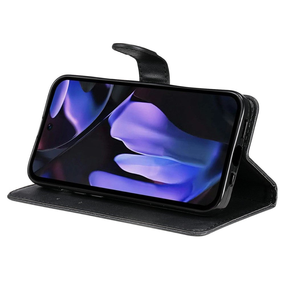 Google Pixel 9a - EIDERWOOD Kunstlæder Flip Cover m. Kortholder & Strop - Sort