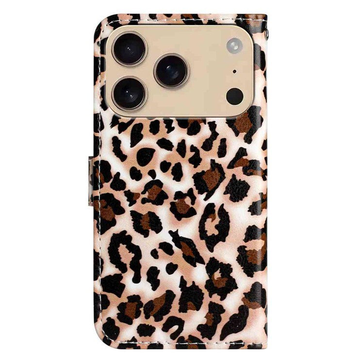 EIDERWOOD iPhone 17 Pro Imiteret Læder Flip Cover m. Pung & Rem - Leopard