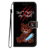 EIDERWOOD iPhone 17 Pro Max Imiteret Læder Flip Cover m. Pung & Rem - "Don't Touch My Phone" Bjørn