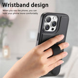 iPhone 15 Pro - Hårdt Plastik Cover m. Kunstlæder Bagside & Fingerrem - MagSafe Kompatibel - Sort