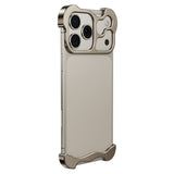 iPhone 17 Pro Max 2-i-1 Metal Bumper Cover - Guld