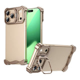iPhone 17 Pro 2-i-1 Metal Bumper Cover - Ståfunktion & Linsebeskytter - Guld