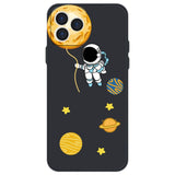 iPhone 12 Pro Fleksibel Bagside Cover af Plastik m. Print - Astronaut i Rummet / Sort