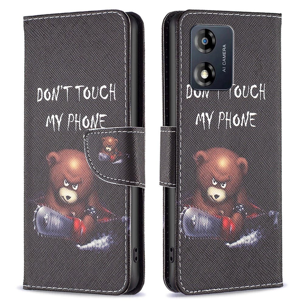 Motorola Moto E13 Læder Flip Cover m. Pung & Print - "Don't Touch My Phone" Bjørn