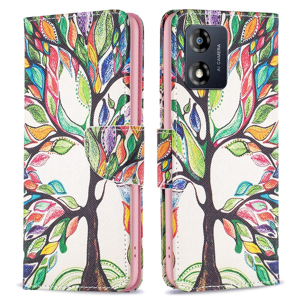 Motorola Moto E13 Læder Flip Cover m. Pung & Print - Farverigt Træ