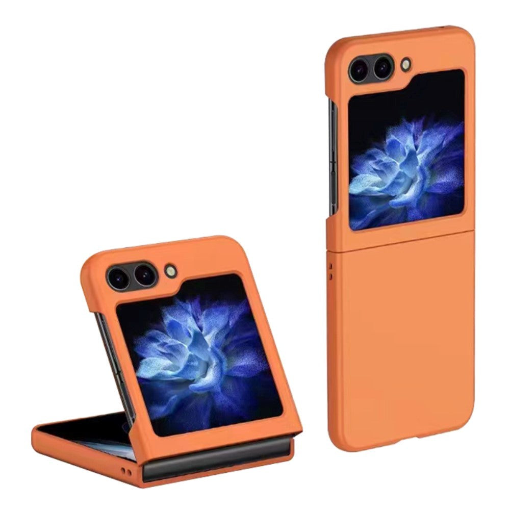 Samsung Galaxy Z Flip5 (5G) Gummibelagt Hård Plastik Bagside Cover - Orange