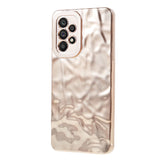 Samsung Galaxy A53 (5G) Skinnende Fleksibel Plastik Bagside Cover - Bølget Design - Guld