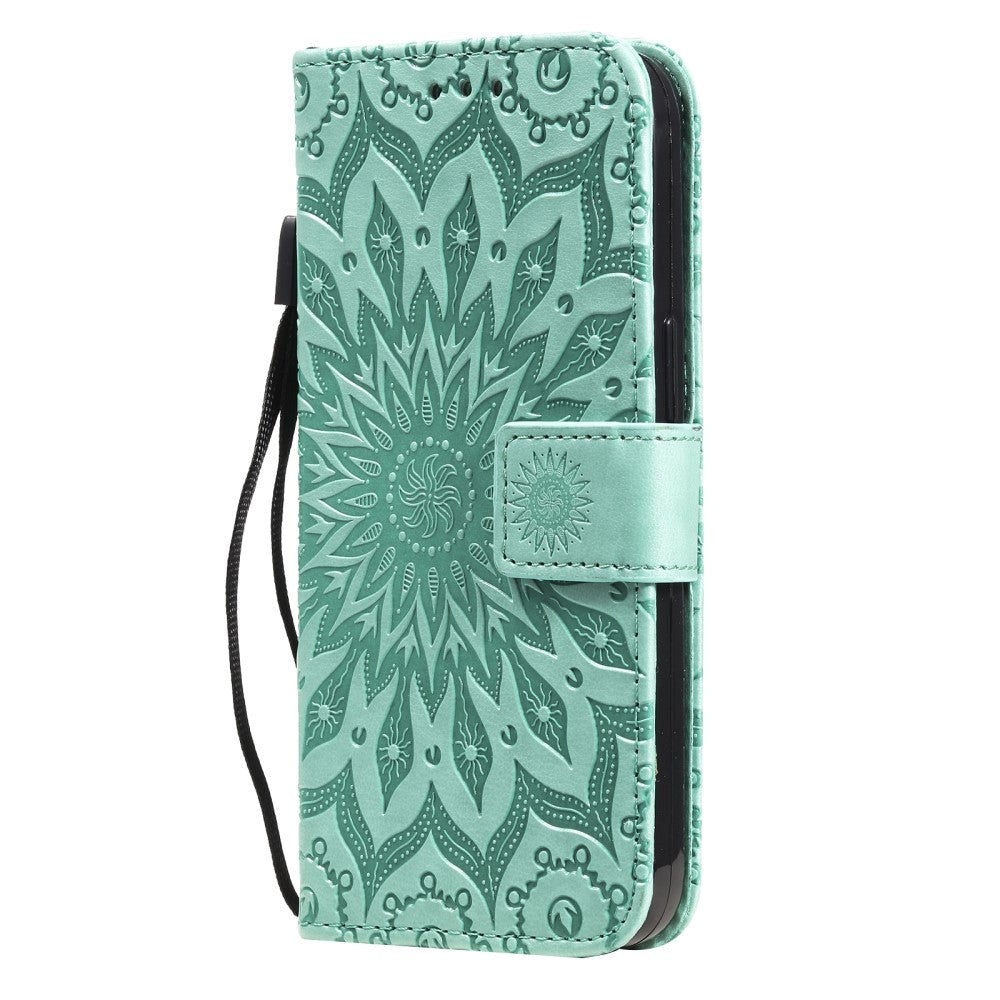 iPhone 15 Læder Flip Cover m. Pung og Strop - Mandala Blomst - Grøn