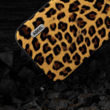 iPhone 15 Pro Max Fleksibelt Plast Bagside Cover - Leopard Mønster - Guld