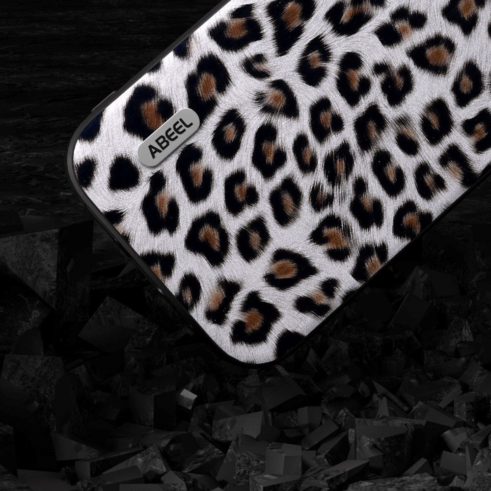 iPhone 15 Pro Fleksibelt Plast Bagside Cover - Leopard Mønster - Sølv