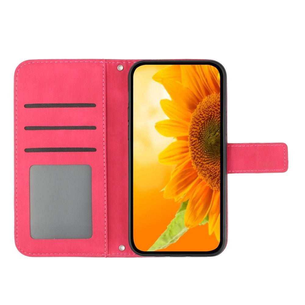 iPhone 15 Læder Flip Cover m. Pung & Strop - Solsikke Indgravering - Pink