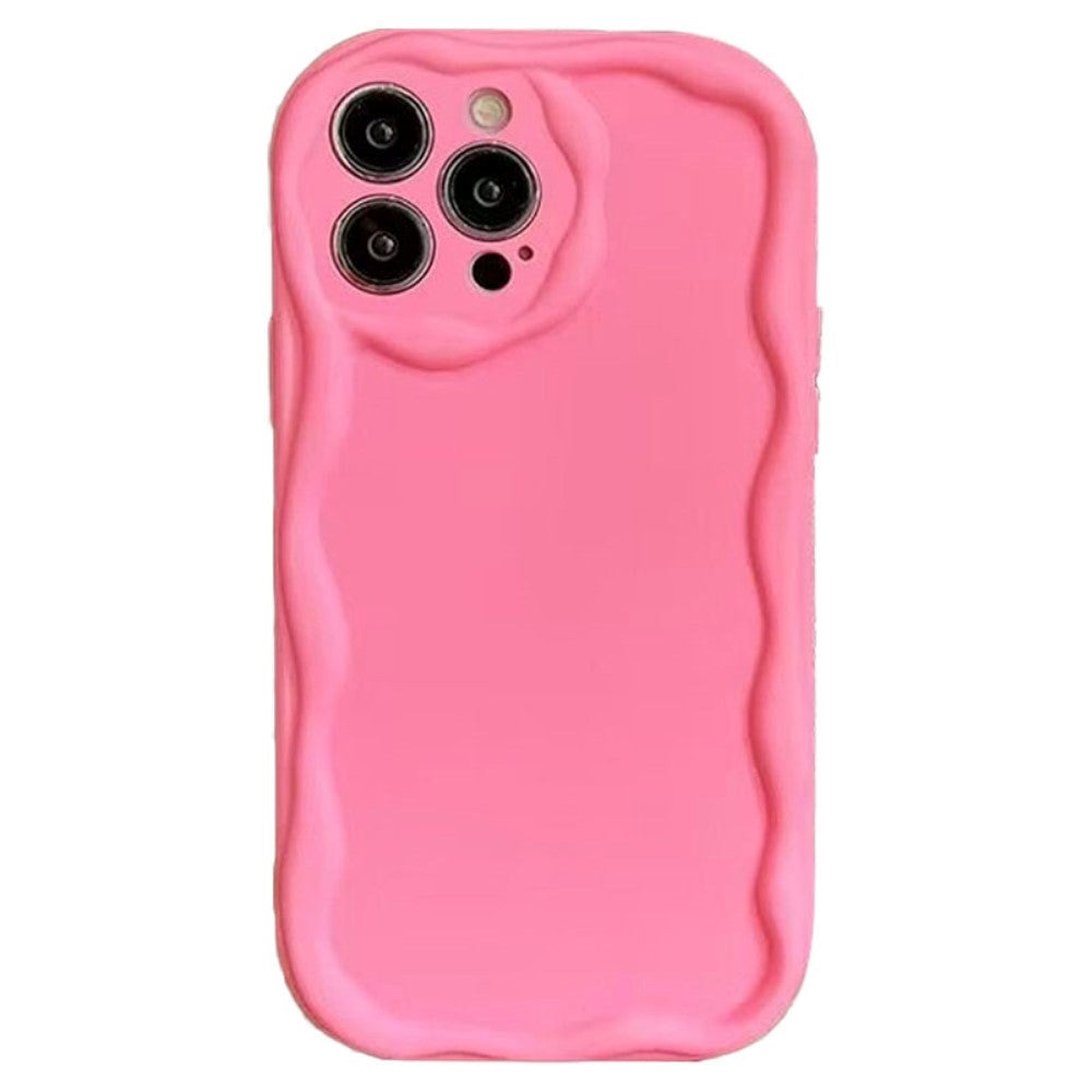 iPhone 15 Pro Fleksibelt Plastik Bagside Cover m. Bølget Kanter - Pink